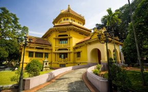 musee histoire hanoi vietnam